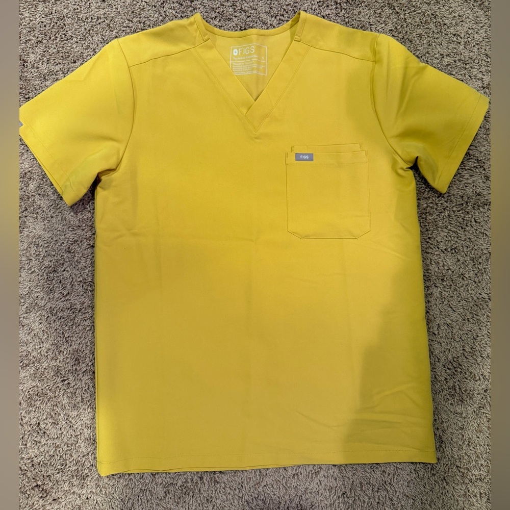 Figs Men's Light Gold Leon scrub top